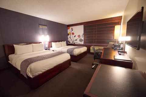 Hotel Ruby Foo's — photo 5