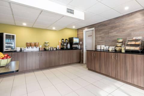 Quality Suites — photo 4