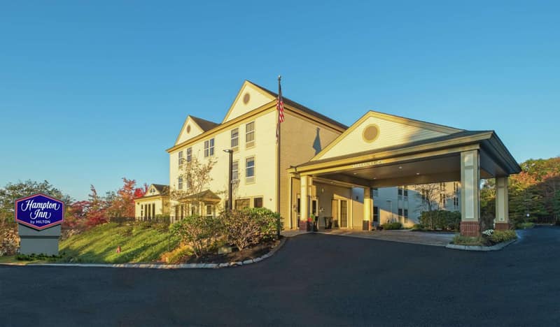 Hampton Inn Freeport/Brunswick — building
