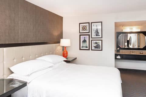 Sheraton Indianapolis City Centre Hotel — photo 2