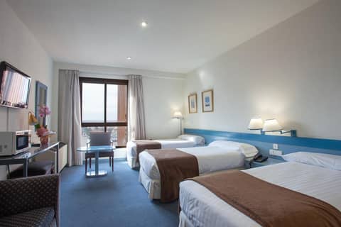 Espahotel Plaza de España — hotel room