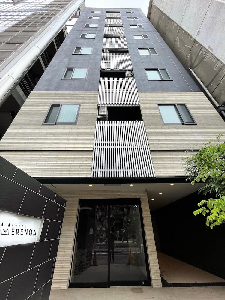 HOTEL ERENOA — building