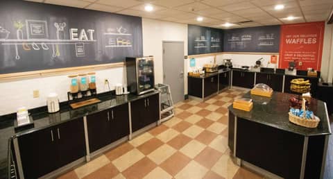 Hampton Inn & Suites Richmond/Virginia Center — photo 8
