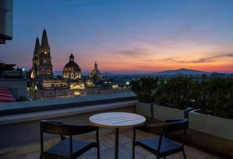 Hilton DoubleTree Guadalajara Centro Historico — photo 6