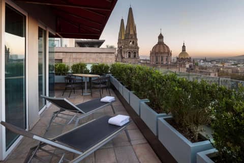 Hilton DoubleTree Guadalajara Centro Historico — photo 7