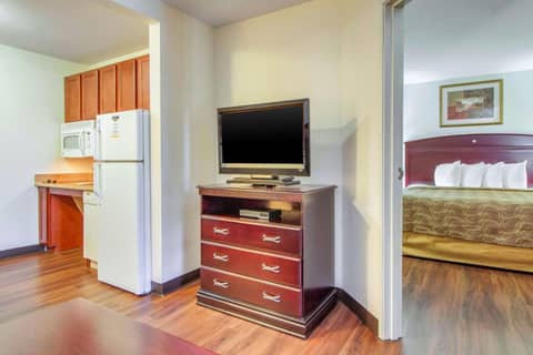 MainStay Suites Texas Medical Center-Reliant Park — hotel room
