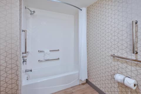 Holiday Inn Va Beach-Oceanside 21st St by IHG — photo 4