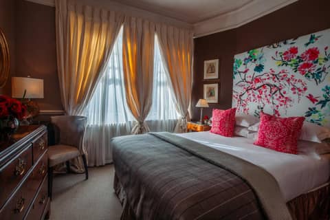 11 Cadogan Gardens and The Apartments — hotel room
