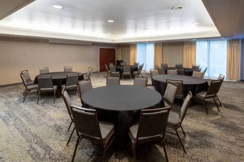 Courtyard by Marriott Reno — photo 8