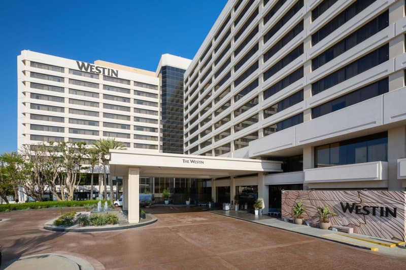 The Westin Los Angeles Airport — building