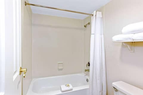 La Quinta Inn by Wyndham Orlando Airport West — photo 6