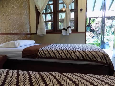 Delta Homestay — hotel room