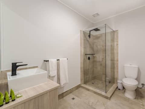 Nightcap at Belgian Beer Cafe — bathroom