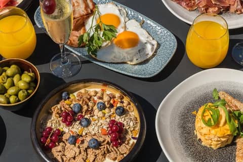 Pure Salt Garonda - Adults Only — dining