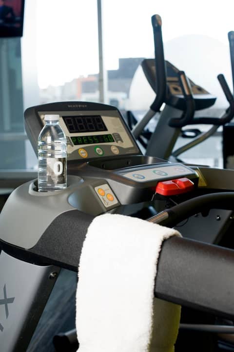 Hotel Zero 1 Montreal — activities & amenities