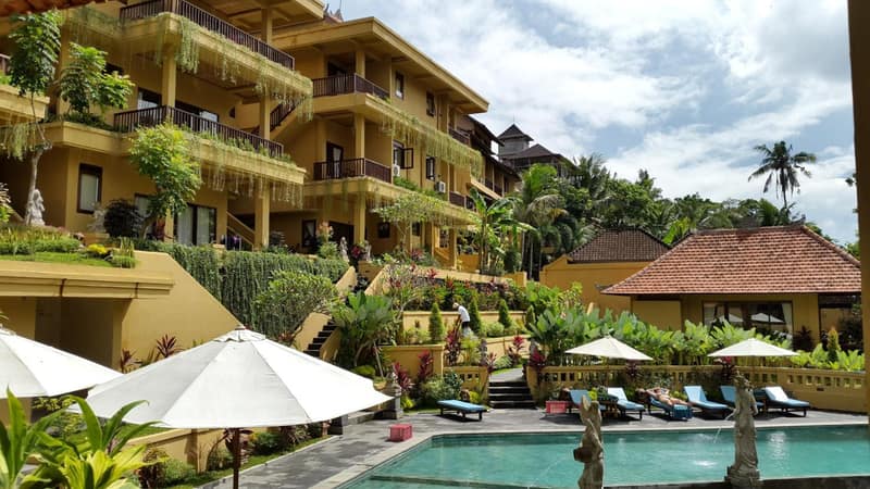 Sri Aksata Ubud Resort — building