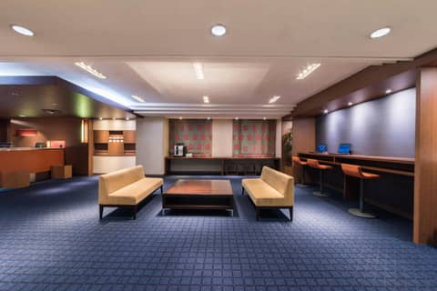 the b nagoya — recepcion & lobby