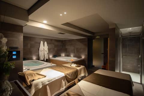 Gold Tower Lifestyle Hotel — photo 6
