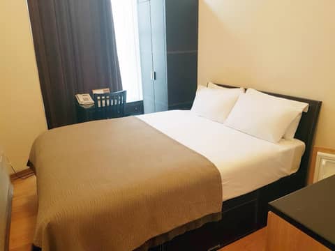 The Royale Chulan Hyde Park Hotel — hotel room