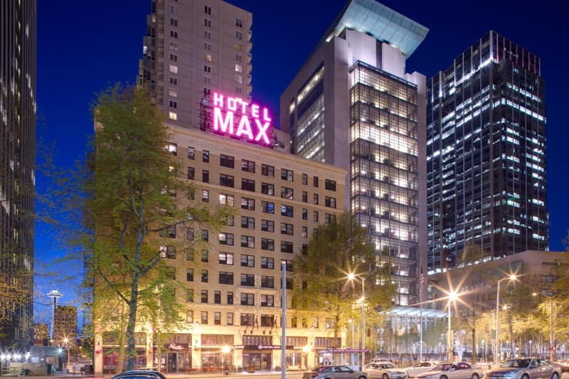 Hotel Max — building