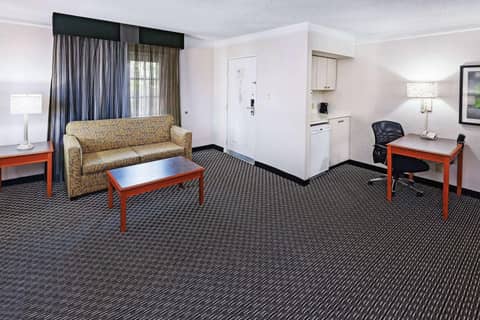 La Quinta Inn by Wyndham Dallas Uptown — photo 6