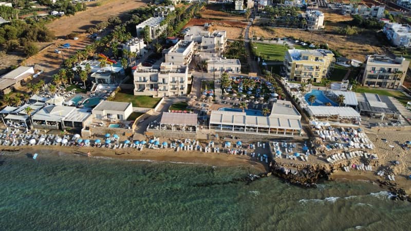 Theo Star Beach Hotel — building