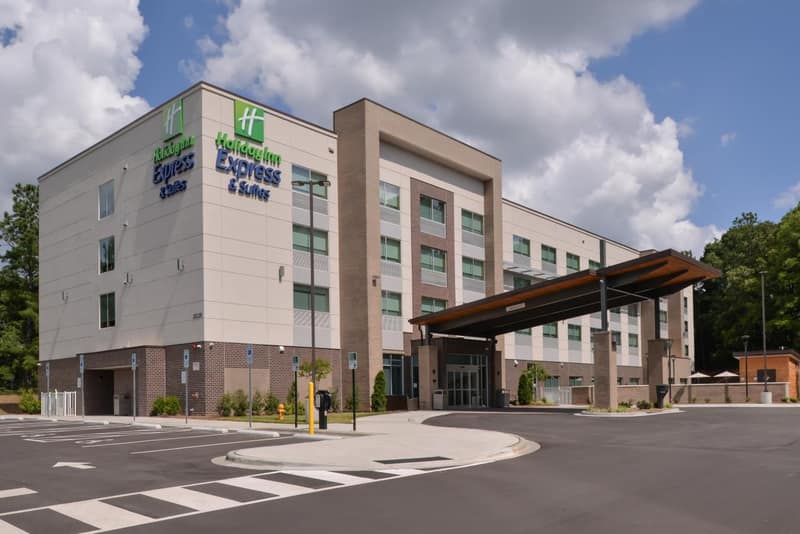 Holiday Inn Express & Suites Charlotte - Ballantyne by IHG — building