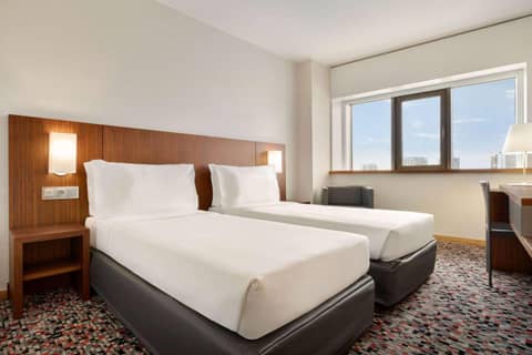Ramada by Wyndham Lisbon — photo 3
