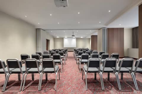 Ramada by Wyndham Lisbon — photo 5