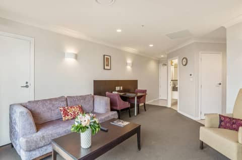 Parkside Hotel & Apartments — photo 4
