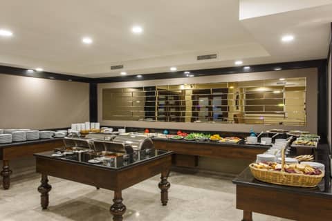 Antroyal Hotel — dining