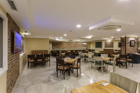 Antroyal Hotel — dining