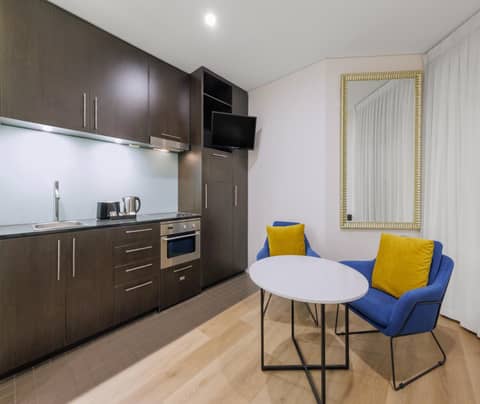 Oaks Melbourne on Collins Suites — photo 4