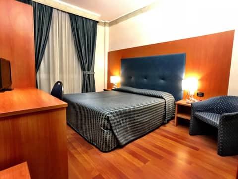 Hotel Mec — hotel room