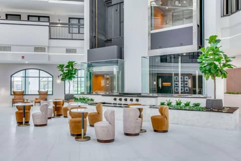 Embassy Suites by Hilton Louisville East — photo 3