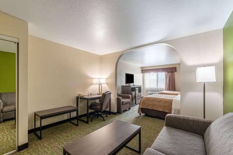 Quality Suites San Antonio Brooks City Base — photo 3