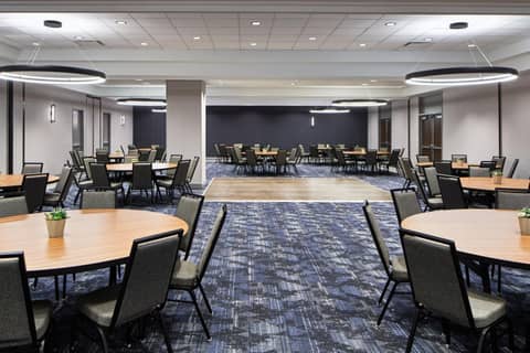Courtyard by Marriott Detroit Downtown — photo 7