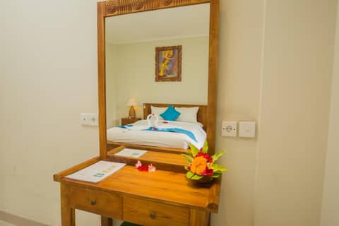 The Carik Bisma Ubud — hotel room