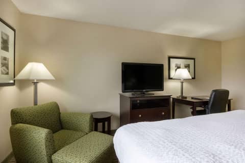 Spark By Hilton Cleveland Beachwood — photo 7