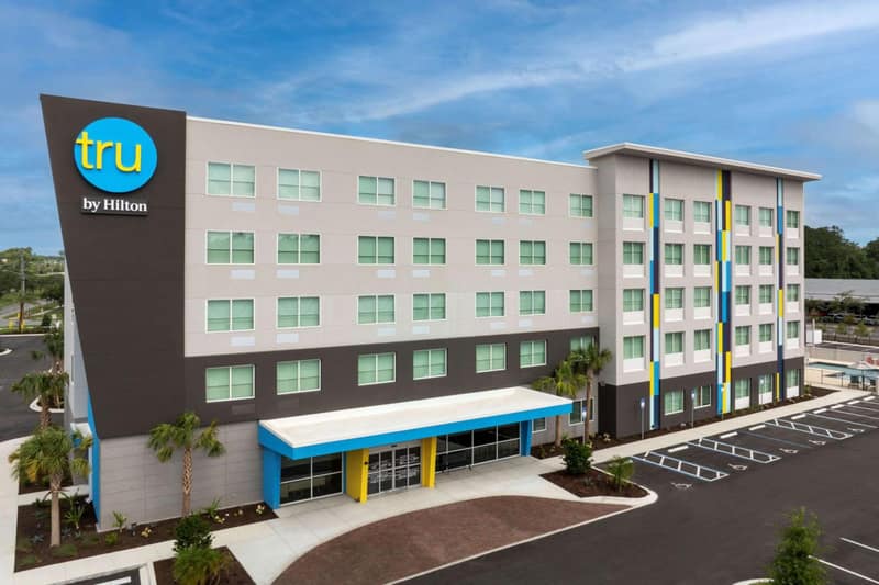Tru By Hilton Jacksonville Airport — building