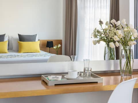 HTL Urbano — hotel room