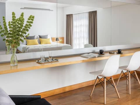 HTL Urbano — hotel room