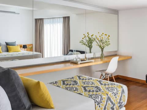 HTL Urbano — hotel room