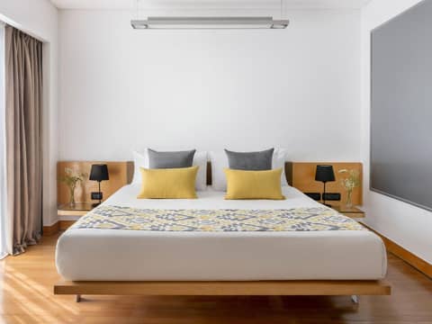 HTL Urbano — hotel room