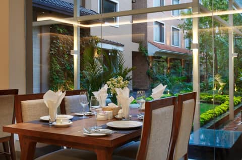 Hotel Thrive, A Tropical Courtyard — photo 4