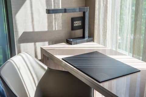 AC Hotel by Marriott Boston Cleveland Circle — photo 2
