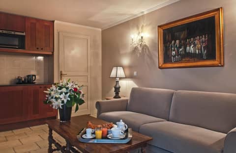 Hotel Albe Bastille — hotel room