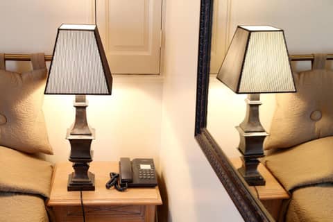 Hotel Albe Bastille — hotel room