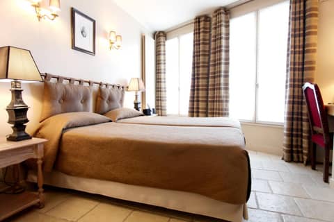 Hotel Albe Bastille — hotel room