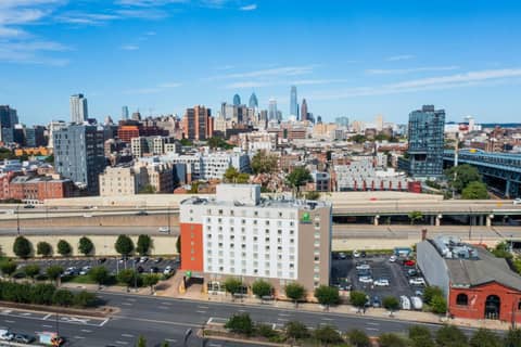 Holiday Inn Express Philadelphia Penn's Landing by IHG — photo 4